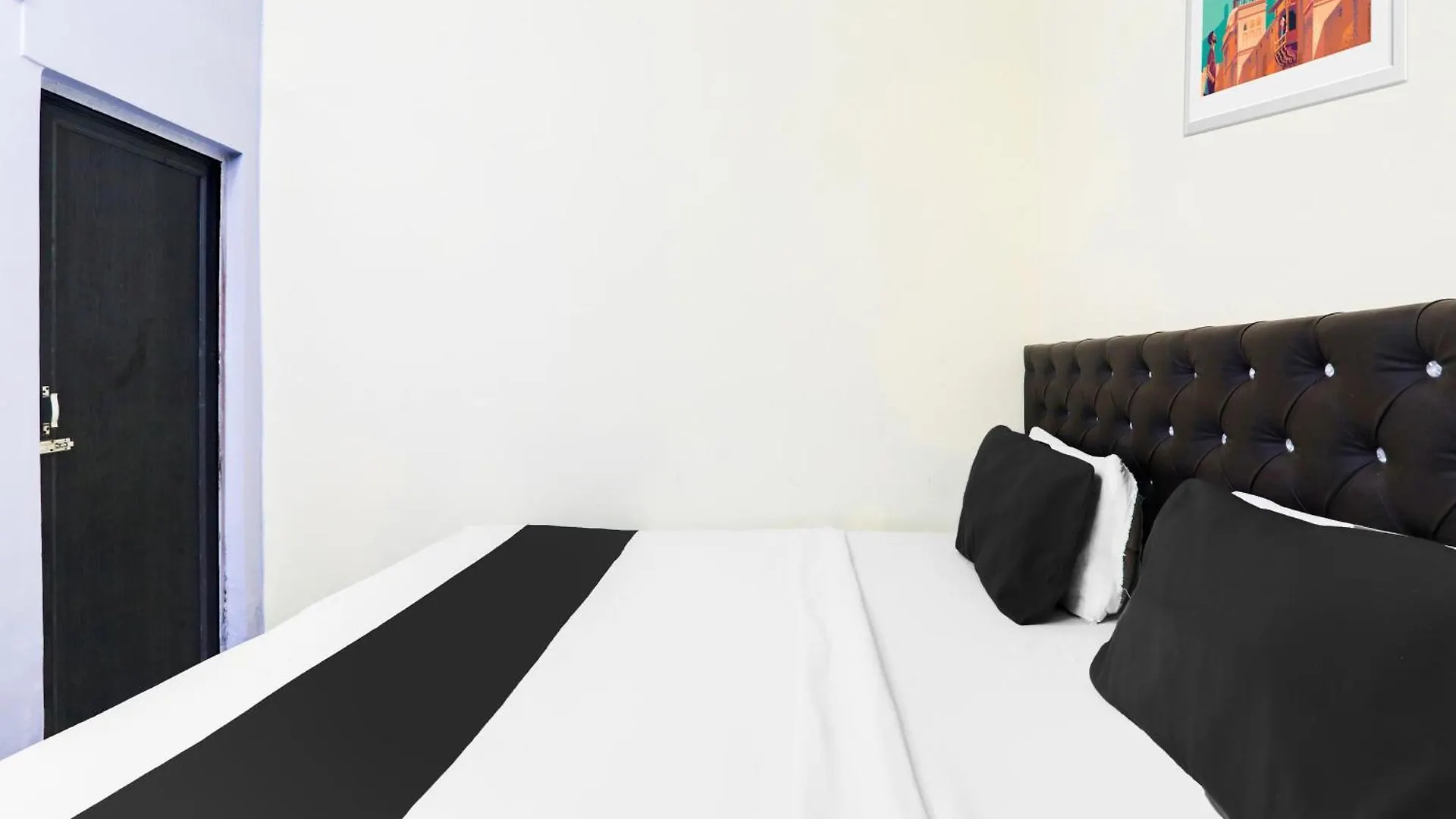 Hotel O Kashi Paradise Maidagin Varanasi By Clovetree 3*,  Índia