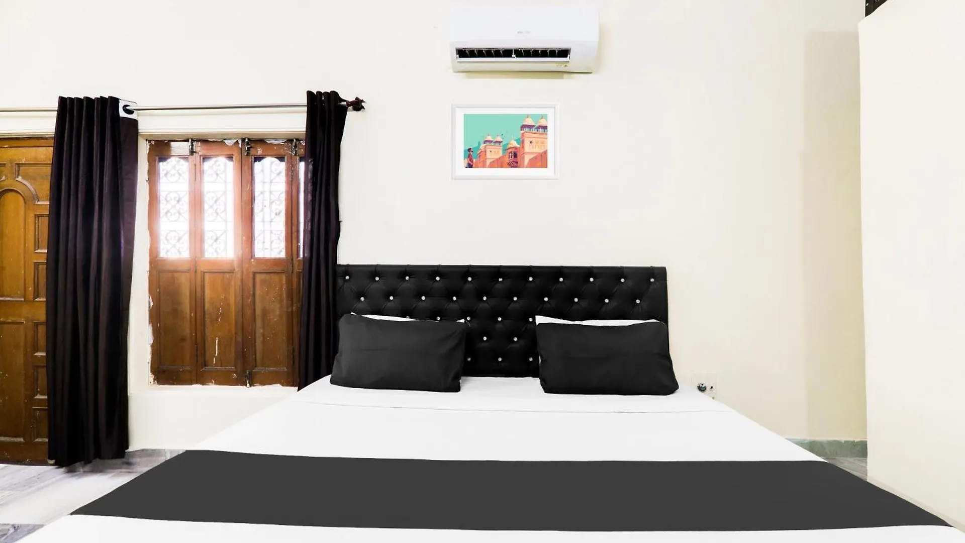 ***  Hotel O Kashi Paradise Maidagin Varanasi By Clovetree Índia
